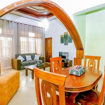 Bed and Breakfast Da Vinci House Kigali Esterno foto