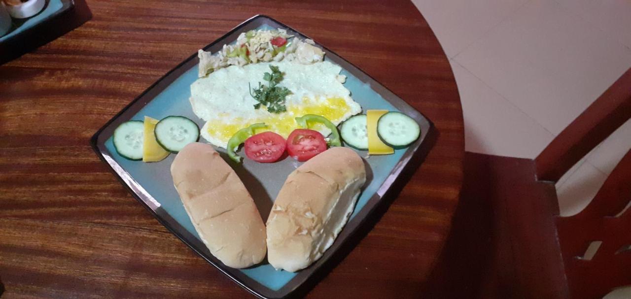 Bed and Breakfast Da Vinci House Kigali Esterno foto